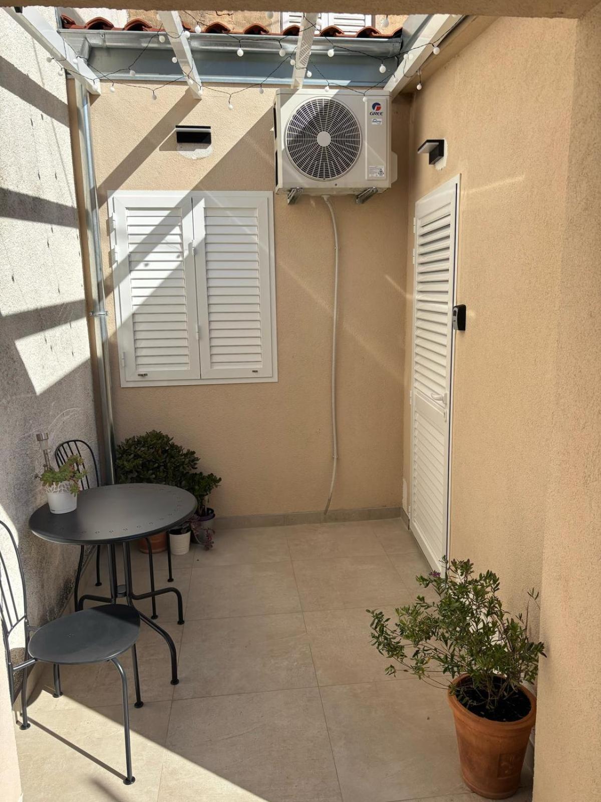 וויס Apartment Ana מראה חיצוני תמונה